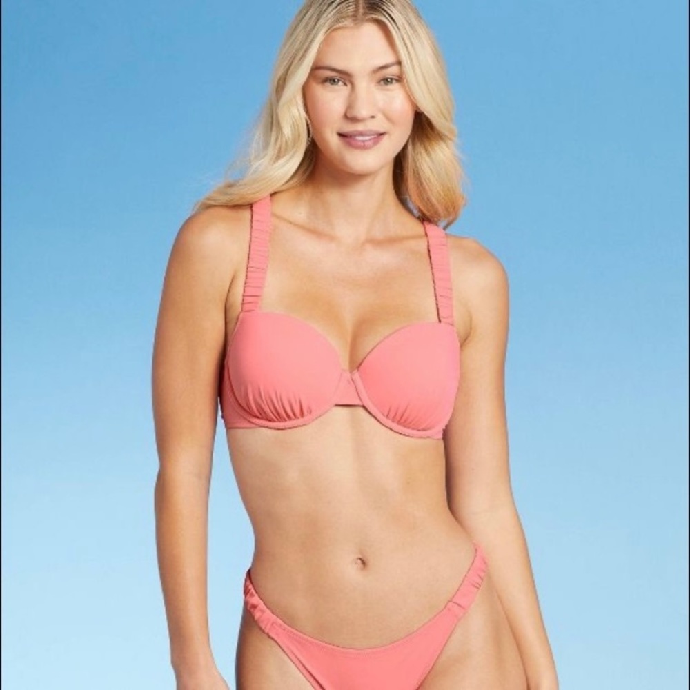 Shade & Shore Size 32B Pink Ruffle Strap Underwire Bikini Top Swimwear NWT